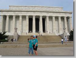 Eun-Ji and Ciara at the Lincoln Memorial.