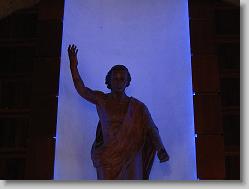 Statue.