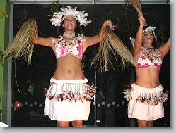 Hawaiian dancers.