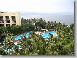 Another picture of the pool from our balcony.