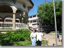 Richard and Ricardo (our taxi driver)