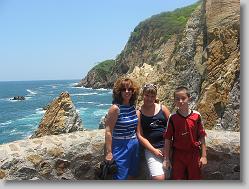 Aliza, Ciara and Joshua at La Quebrada