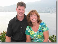 Glenn and Aliza, overlooking Acapulco Bay.